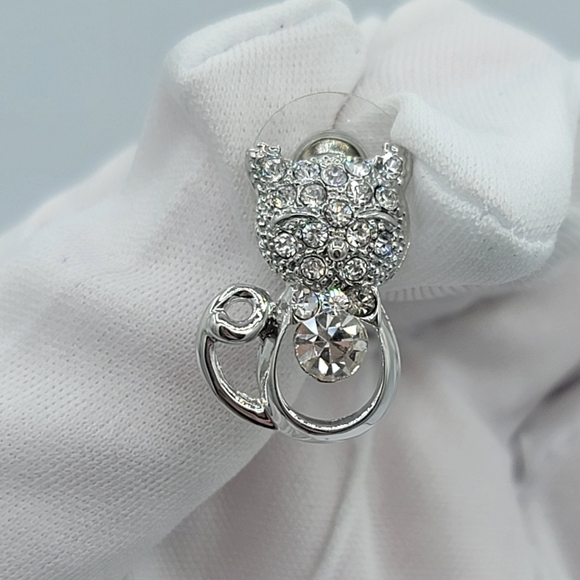 Silvertone Cat Crystal Earrings #1217 - Picture 7 of 11